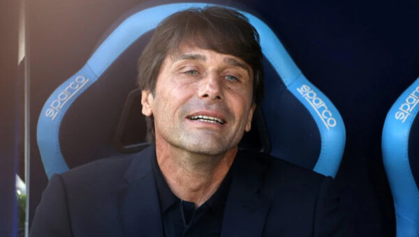 Manchester United in talks with Antonio Conte to replace Michael Carrick
