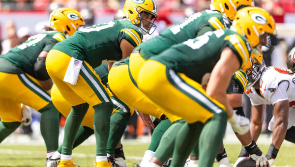 Bears vs. Packers live updates, inactives, where to watch: Tyson Bagent starts for Caleb Williams, Green Bay seeks first home win of the season at Lambeau