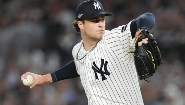 Cam Schlittler communicates with this former Yankees’ ace during games: ‘I’ve got to ask him a question’