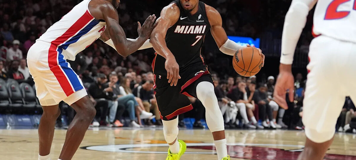 Giannis Antetokounmpo is off to fast start, but the Miami Heat are still 0-2 to open the season