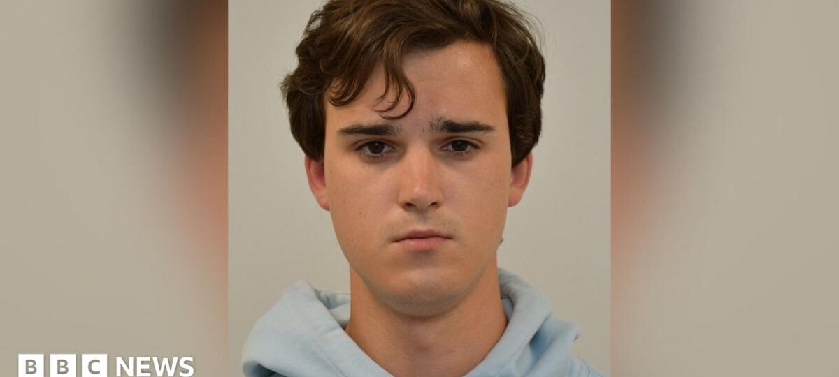 Man jailed for Starmer-linked arson attacks is deported