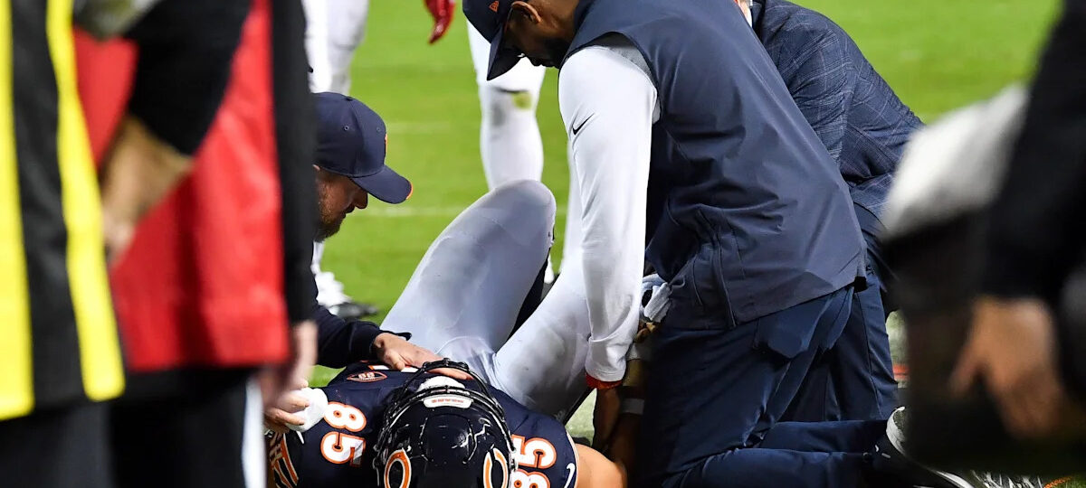 Ben Johnson reacts to Bears TE Cole Kmet's knee injury