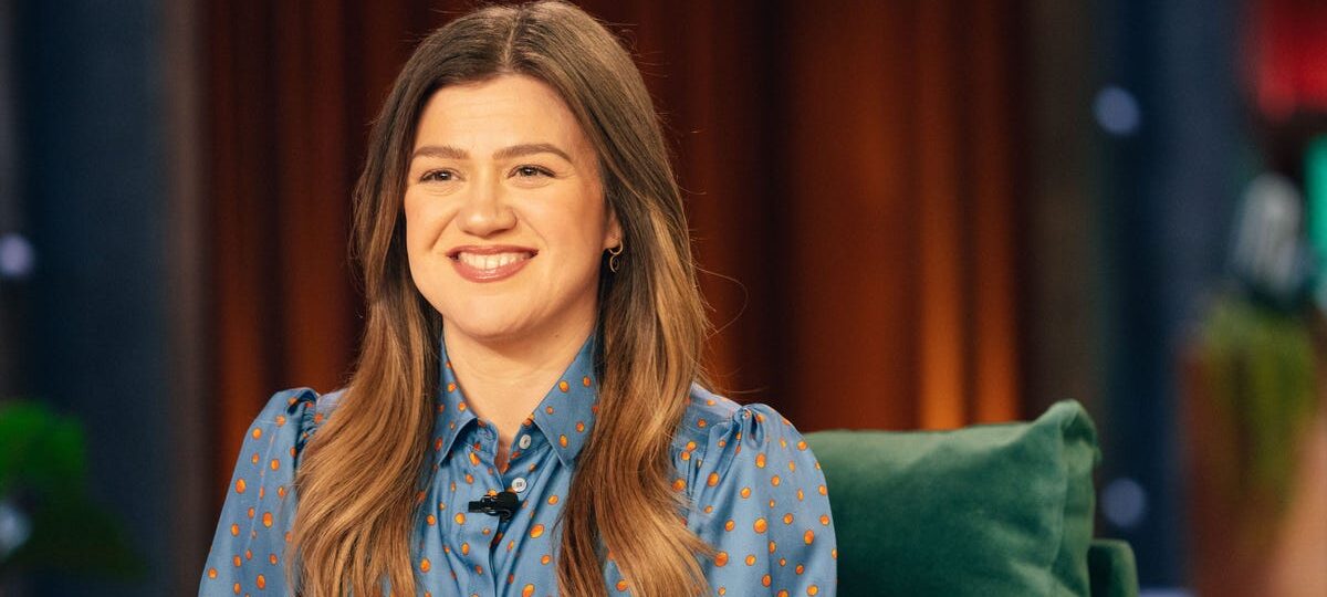 The small business drama involving Kelly Clarkson, a Brooklyn toy store, and an animatronic bird