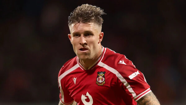 Wrexham ease fears over Windass injury