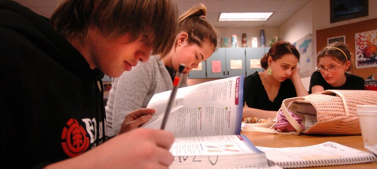 Photos show how classrooms have changed for millennials, Gen Z, and Gen Alpha