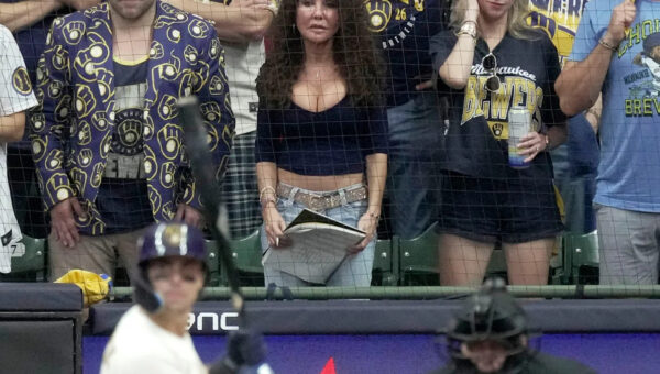 Who is Front Row Amy, the Brewers fan behind home plate for World Series?