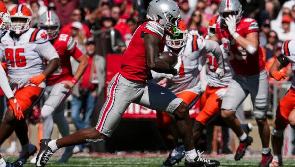 Ohio State star wideout Jeremiah Smith makes insane one-handed catch look routine
