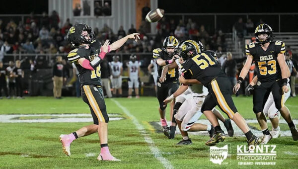 Comeback attempt falls short for Colonel Crawford against Mohawk