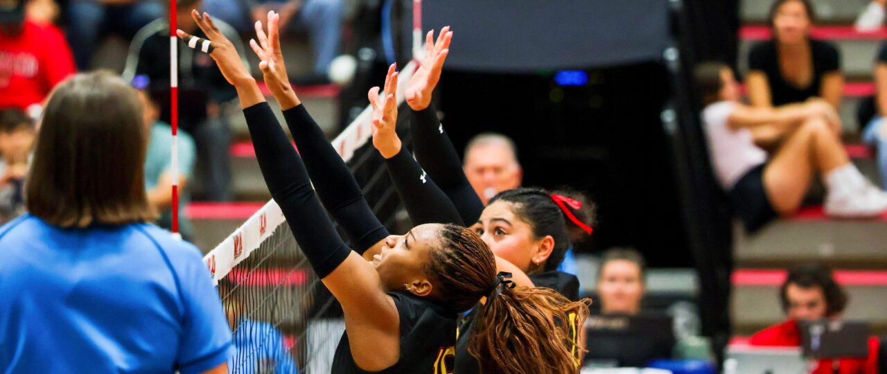 Maryland volleyball bows to No. 12 Oregon in straight sets