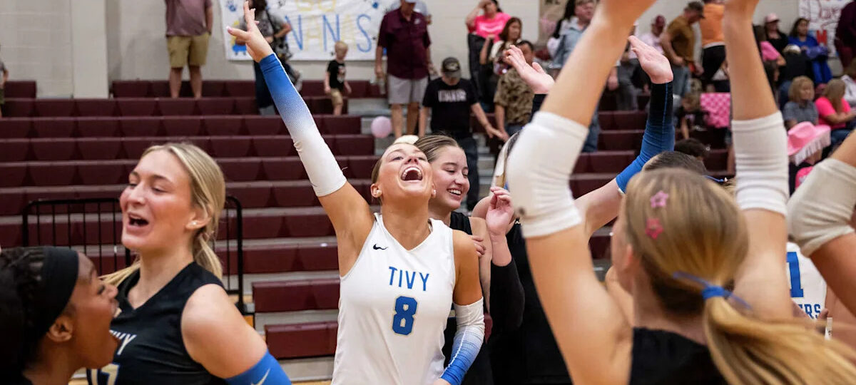 Strong defense helps Kerrville Tivy outlast Davenport in thrilling five-set win