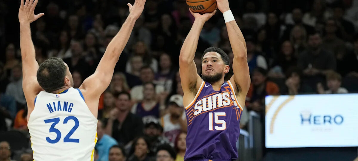 Booker scores 43 points in Suns' 131-122 win over Warriors, who fall to 0-3