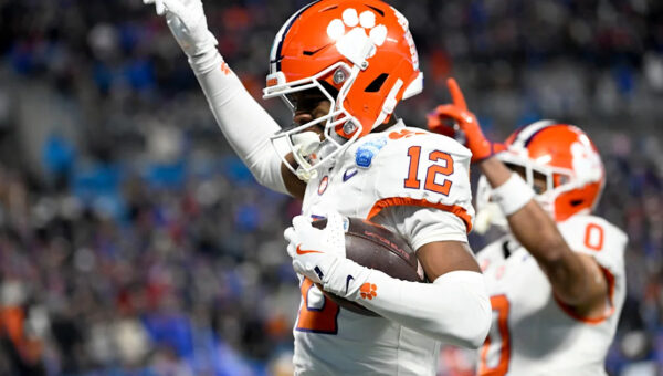 ESPN’s College GameDay experts make their picks for Clemson vs. No. 4 Miami