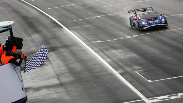 Lamborghini Super Trofeo | Asia Race 2: Victory for Li/Sherlock, but Tregurtha crowned champion over Sceats/Wisniewski