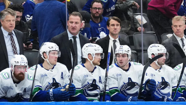 Report: Hakstol Will Depart Avalanche Thursday, McLean To Replace Him