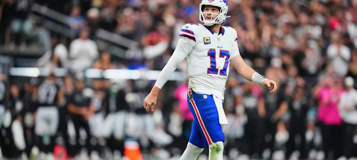 Bills hold off Raiders 33-30 to move to 5-1