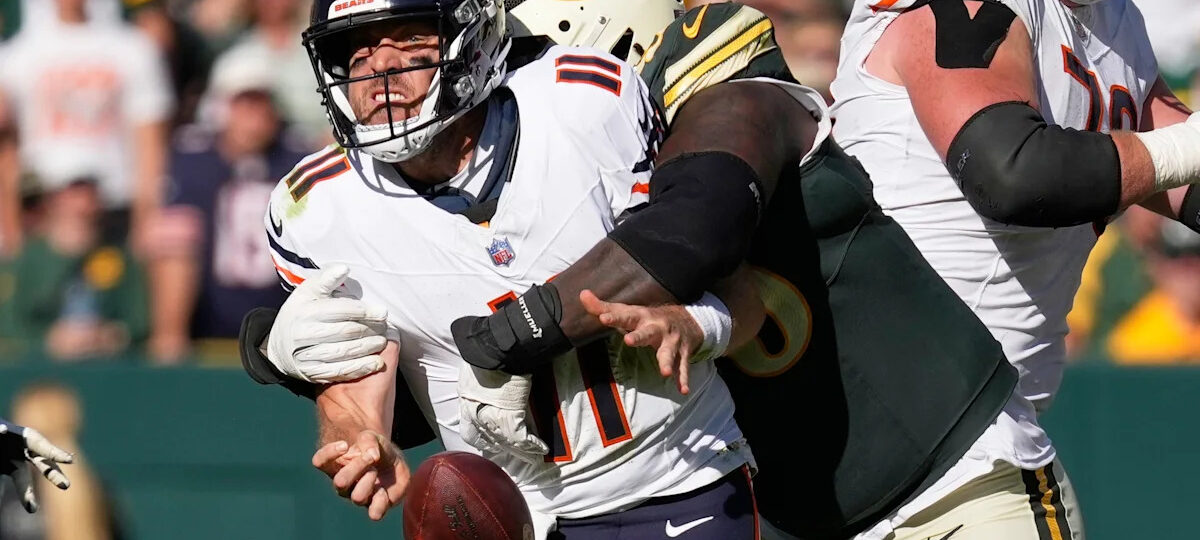 Caleb Williams nears return, and Bears show they need their QB in lopsided loss to Packers