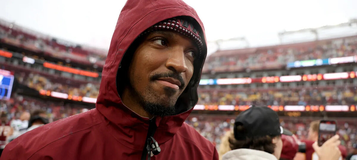 Report: Some doctors believe Jayden Daniels risks another elbow dislocation