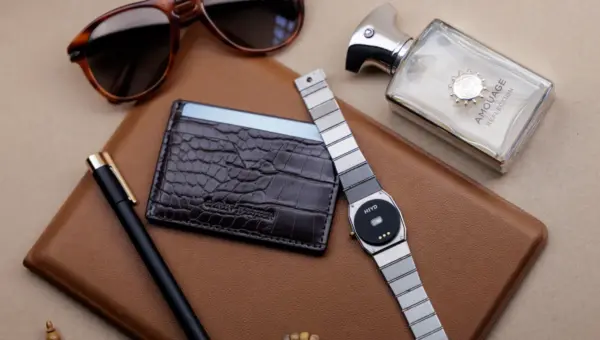Hiyd is a health tracker that attaches to the watch you already wear